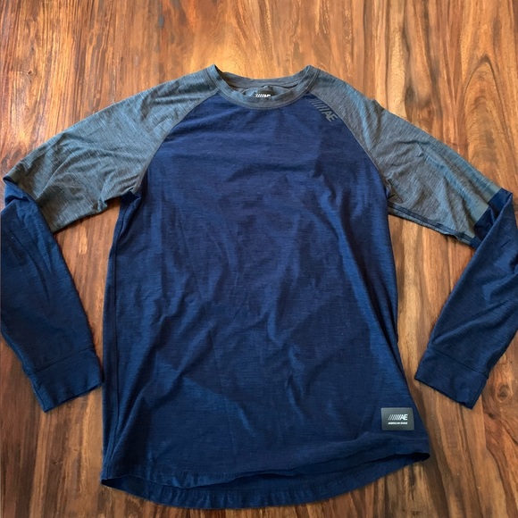 American Eagle Mens Long Sleeve Flex T Shirt Size Small S Athletic Stretchy Fit - Picture 1 of 6